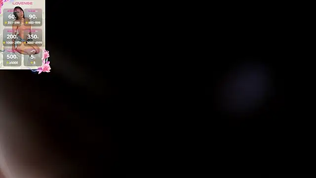 Elowen Clark online show from October 2025 07:33:01 PM