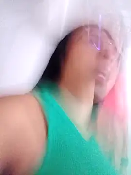 Elowen Clark online show from February 2026 06:59:02 PM