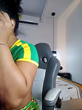 Elowen Clark online show from February 2026 08:19:02 PM