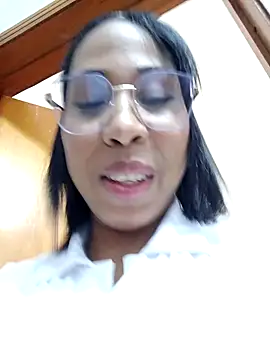 Elowen Clark online show from April 2026 07:11:02 PM