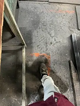 Snapshot of meralund9inch chatting on February 2026 04:19:01 AM meralund9inch online show from February 2026 04:19:01 AM