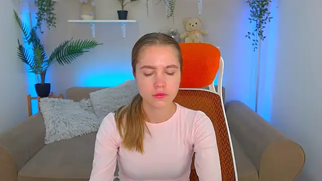 Snapshot of Spicy_Lexi chatting on September 2025 06:24:02 AM Spicy Lexi online show from September 2025 06:24:02 AM