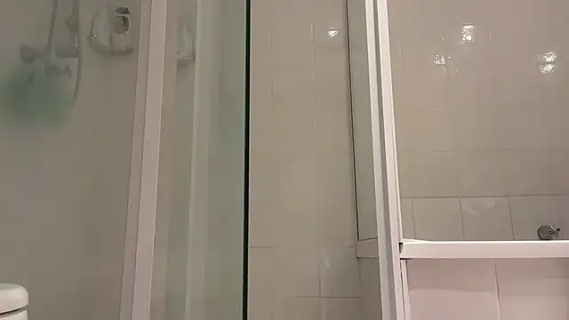 jamesgstsby22 online show from October 2025 02:37:02 AM