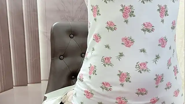 Shenlly online show from April 2026 01:21:01 AM