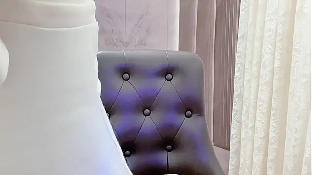 Shenlly online show from April 2026 07:45:01 AM