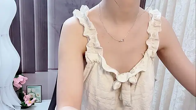 Shenlly online show from May 2026 01:25:02 AM