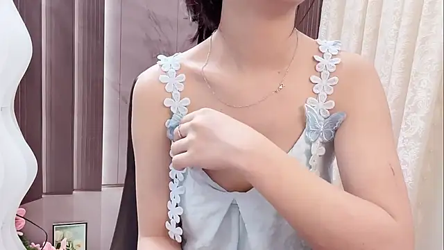 Shenlly online show from May 2026 01:23:02 AM