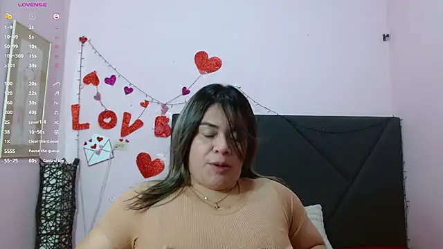 pamela echeverria online show from May 2026 11:07:01 AM