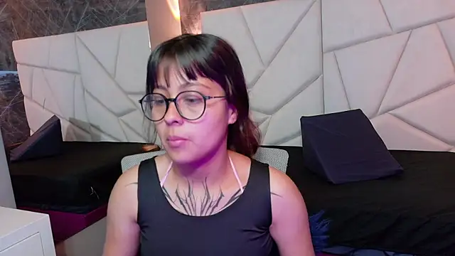 Snapshot of sophiaa_7 chatting on September 2025 12:19:01 PM sophiaa 7 online show from September 2025 12:19:01 PM