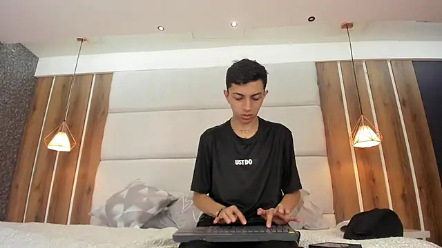 NickandAbby  online show from July 2026 03:48:01 AM