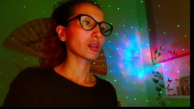 Snapshot of KiotoShine chatting on September 2025 07:47:02 PM KiotoShine online show from September 2025 07:47:02 PM