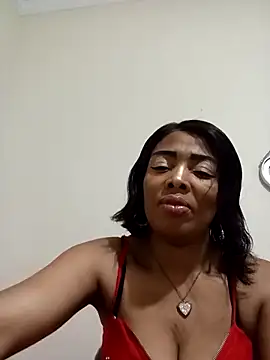 Snapshot of SEXYMOANSXX chatting on April 2026 05:52:01 AM SEXYMOANSXX online show from April 2026 05:52:01 AM