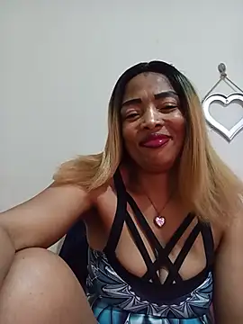 Snapshot of SEXYMOANSXX chatting on May 2026 10:12:02 AM SEXYMOANSXX online show from May 2026 10:12:02 AM