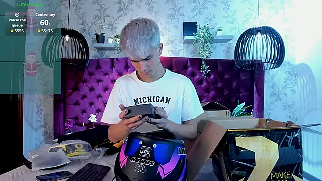 nicktorn online show from December 2025 12:47:01 PM