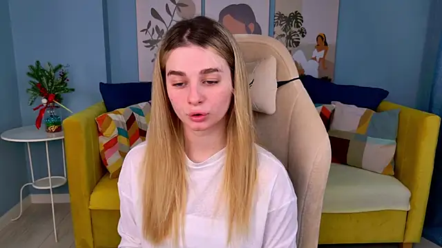 SweetyLicky online show from January 2026 04:09:02 PM