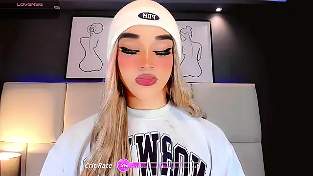 Valeriasmiithh online show from October 2025 08:37:02 PM