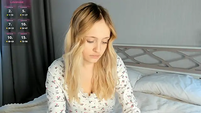 Julliakoill online show from October 2025 09:08:02 AM