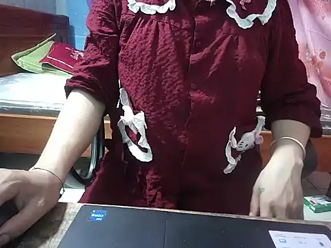 Xue weng online show from May 2026 12:24:01 PM