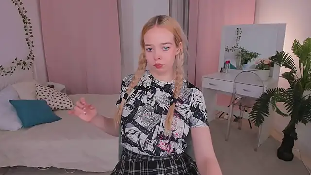 BellaMontgomery online show from October 2025 09:24:01 PM