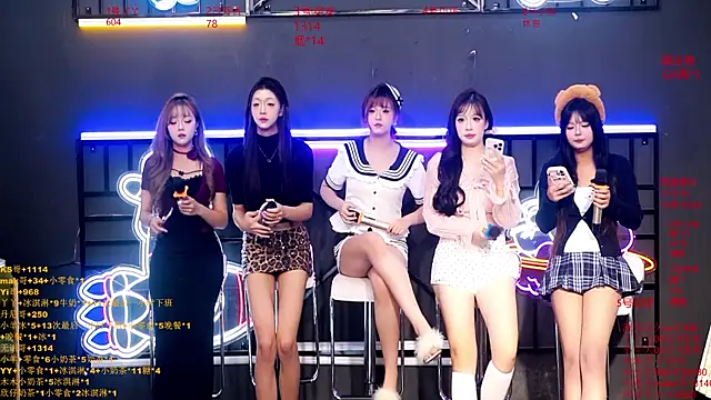 EYgirl222 online show from October 2025 08:24:01 AM