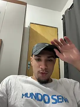 Snapshot of abaca2760 chatting on April 2026 05:28:01 PM abaca2760 online show from April 2026 05:28:01 PM