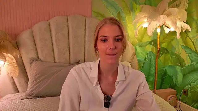 4example Chloe online show from June 2026 05:31:01 AM