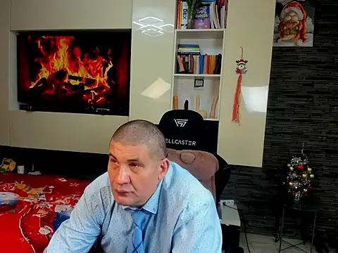 Snapshot of SpartacusDaddy48 chatting on January 2026 10:51:02 AM SpartacusDaddy48 online show from January 2026 10:51:02 AM