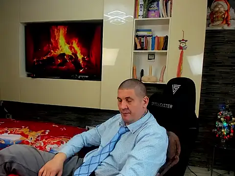 Snapshot of SpartacusDaddy48 chatting on January 2026 11:07:02 PM SpartacusDaddy48 online show from January 2026 11:07:02 PM