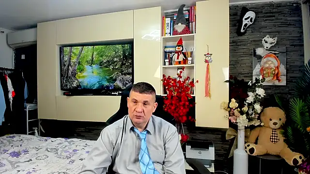 SpartacusDaddy48 online show from March 2026 04:51:02 PM