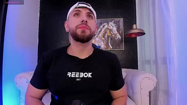 Maximo Wolff online show from October 2025 08:07:01 PM