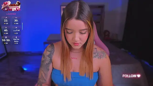 lunaarose online show from October 2025 04:18:02 AM