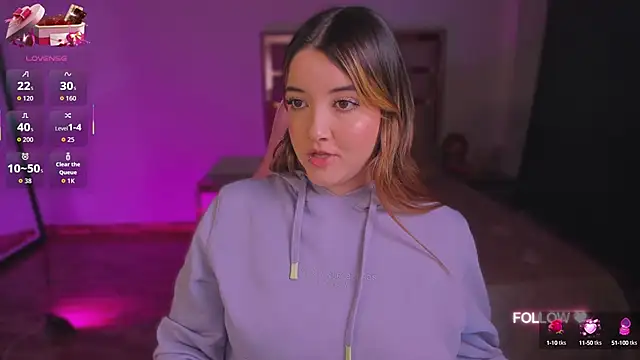 lunaarose online show from October 2025 04:21:02 AM