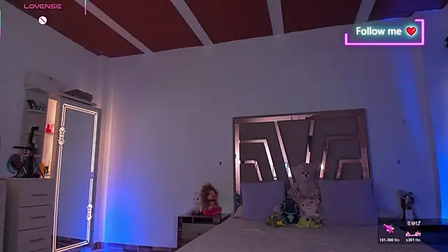 lunaarose online show from May 2026 02:47:02 PM