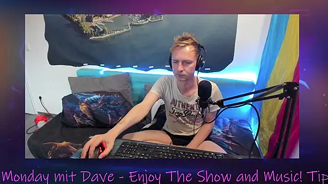 DaveLindau online show from October 2025 01:04:02 PM
