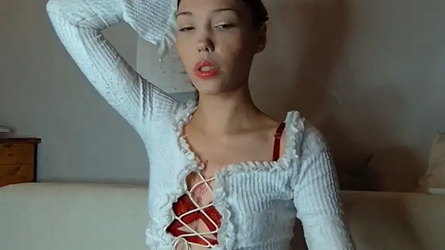 Snapshot of RinaRay chatting on September 2025 04:01:02 PM RinaRay online show from September 2025 04:01:02 PM