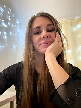 LucieMack online show from October 2025 08:20:02 PM