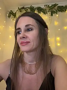 Snapshot of LucieMack chatting on April 2026 07:51:01 PM LucieMack online show from April 2026 07:51:01 PM