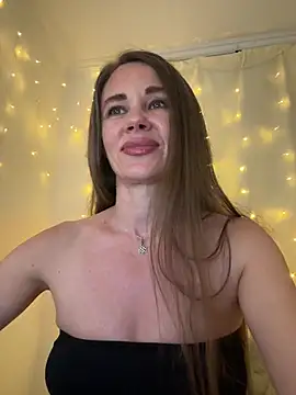 LucieMack online show from July 2026 06:22:02 PM