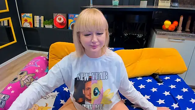 Snapshot of FlirtyMary chatting on March 2025 12:48:02 AM FlirtyMary online show from March 2025 12:48:02 AM