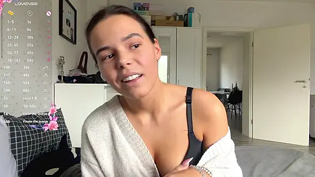 MaydaCornwall online show from February 2026 03:05:02 PM