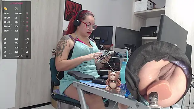 leidydi223 online show from November 2025 02:17:01 PM