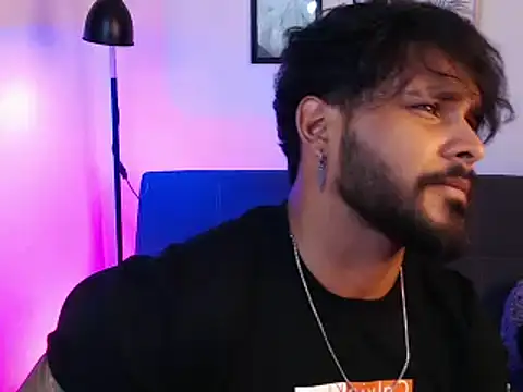 Snapshot of GoldDante chatting on February 2026 02:00:01 AM GoldDante online show from February 2026 02:00:01 AM