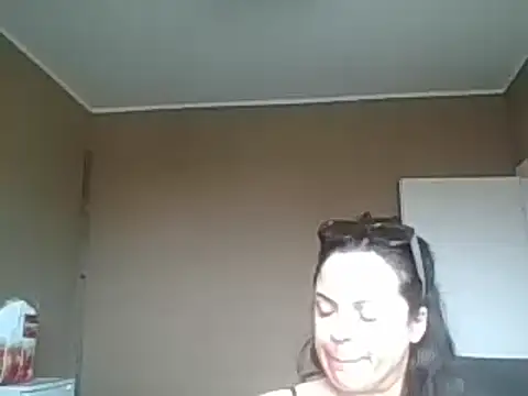 ITALIANASISIXX online show from March 2026 11:57:01 AM