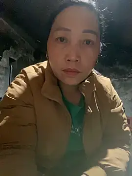 Snapshot of Lai005 chatting on February 2026 11:31:01 PM Lai005 online show from February 2026 11:31:01 PM