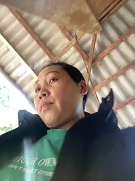 Snapshot of Lai005 chatting on February 2026 08:21:01 AM Lai005 online show from February 2026 08:21:01 AM