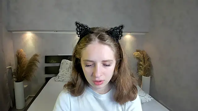 Snapshot of Camilla_Kelly chatting on October 2025 01:14:02 AM Camilla Kelly online show from October 2025 01:14:02 AM