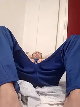 Snapshot of pakillobcn chatting on December 2025 02:09:02 AM pakillobcn online show from December 2025 02:09:02 AM