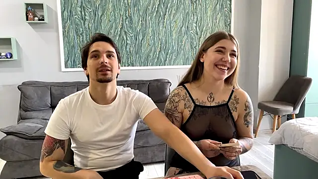 VelvetMiley online show from April 2026 01:58:02 PM