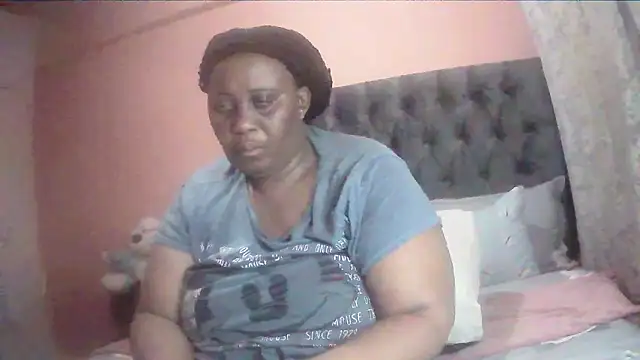 Snapshot of HUGEASSXXXXX chatting on March 2026 04:27:02 AM HUGEASSXXXXX online show from March 2026 04:27:02 AM