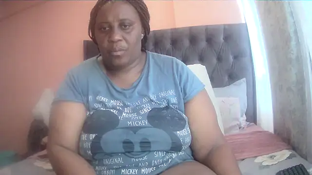 Snapshot of HUGEASSXXXXX chatting on March 2026 05:56:02 AM HUGEASSXXXXX online show from March 2026 05:56:02 AM